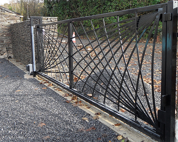 Bespoke metal gates and fencing project 6