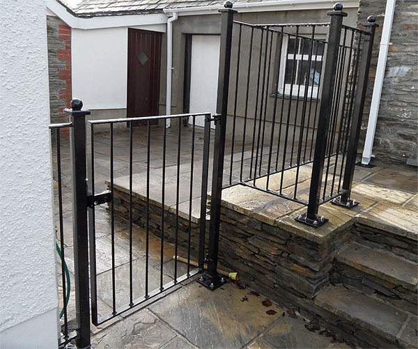 Bespoke metal gates and fencing project 7